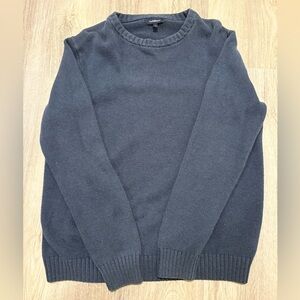 Men’s dark blue sweater